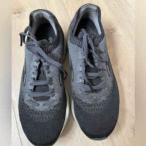 Brooks sneakers -woman’s 7.5